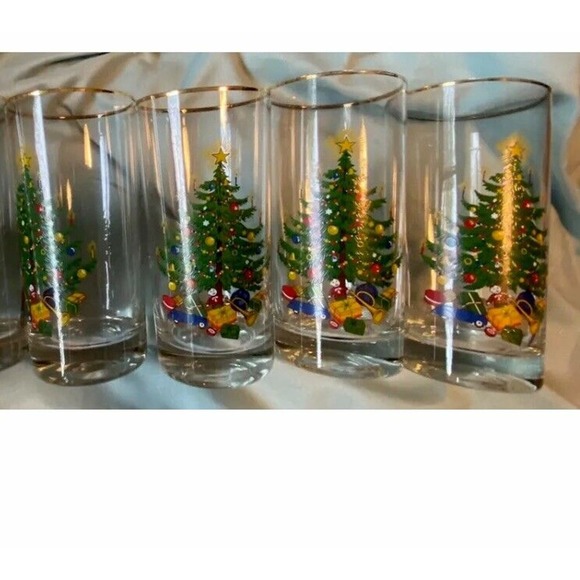 Set of 4 VINTAGE CHRISTMAS TREE 5.5" 12 OZ GOLD RIM TUMBLER GLASS - Picture 1 of 4